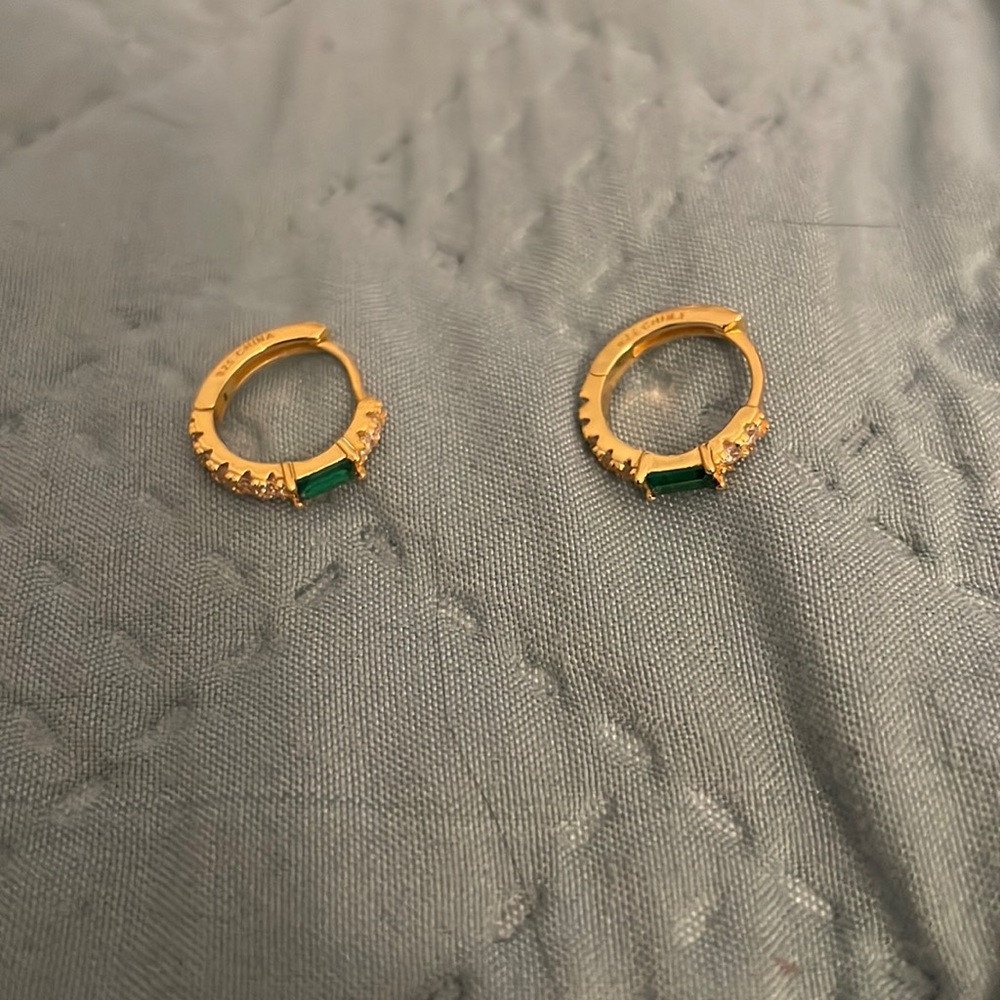 Gold with emerald small hoop